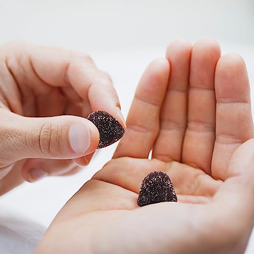 Airborne Elderberry + Zinc & Vitamin C Gummies For Adults, Immune Support Vitamin D & Zinc Gummies With Powerful Antioxidant Vitamins C D & E - 50 Gummies, Elderberry Flavor