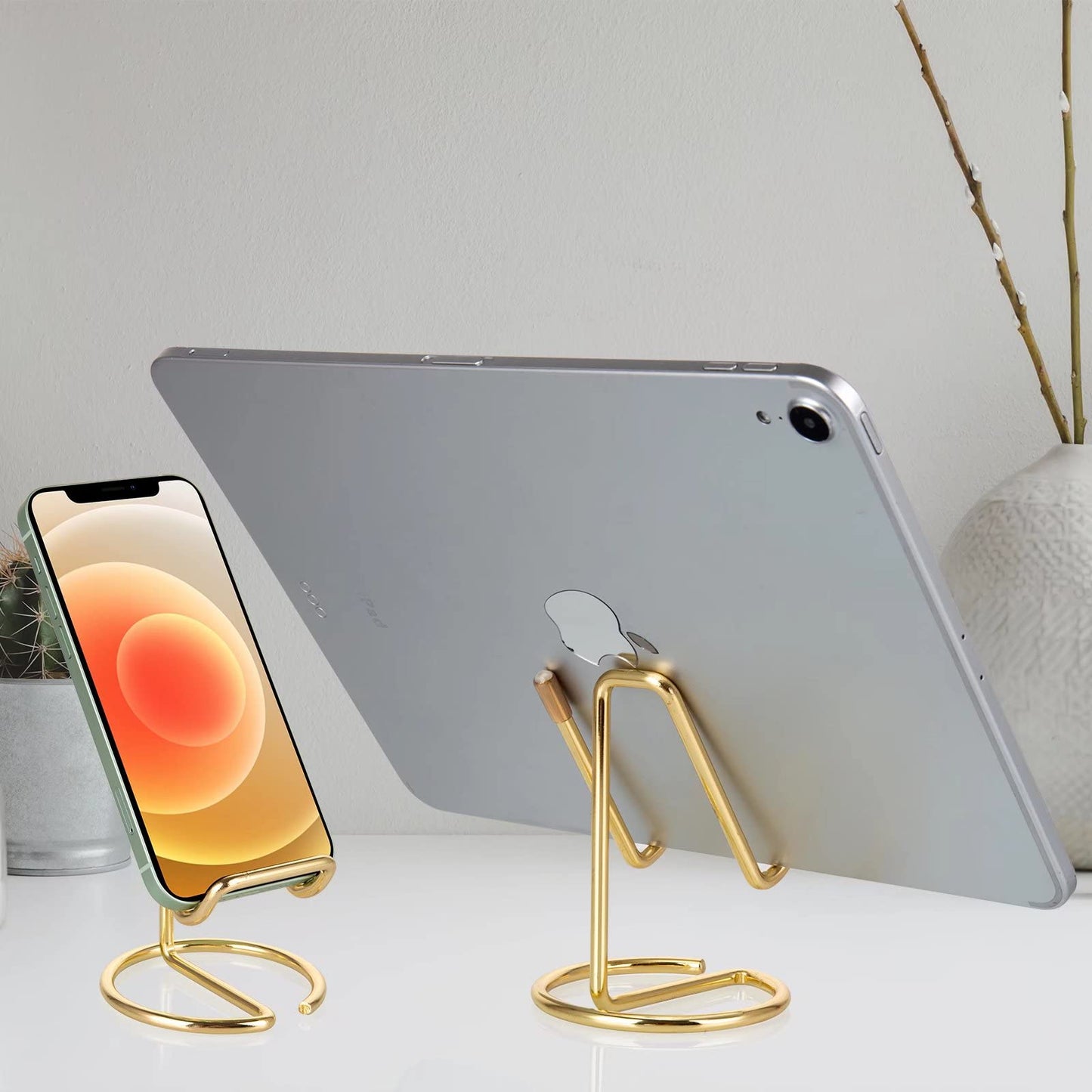 ROPOSY Cell Phone Stand for Desk, Cute Metal Gold Cell Phone Stand Holder Desk Accessories, Compatible with All Mobile Phones, iPhone, Switch, iPad