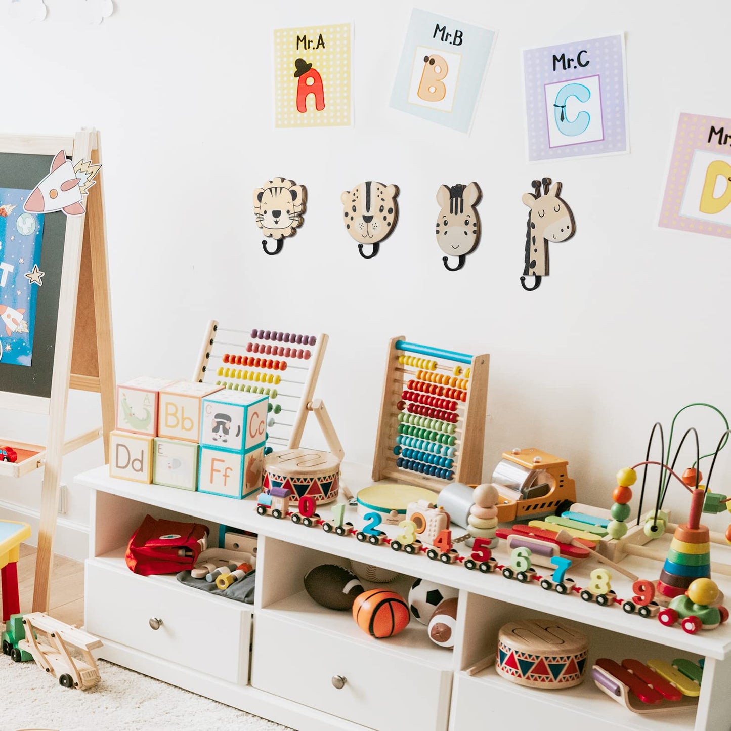 Qunclay 4 Pcs Decorative Wall Hooks Kids Wooden Baby Nursery Hooks Cute Safari Animal Construction Vehicle Towel Hanger for Childs Nursery Bathroom Bedroom Home Decor(Safari Animal)