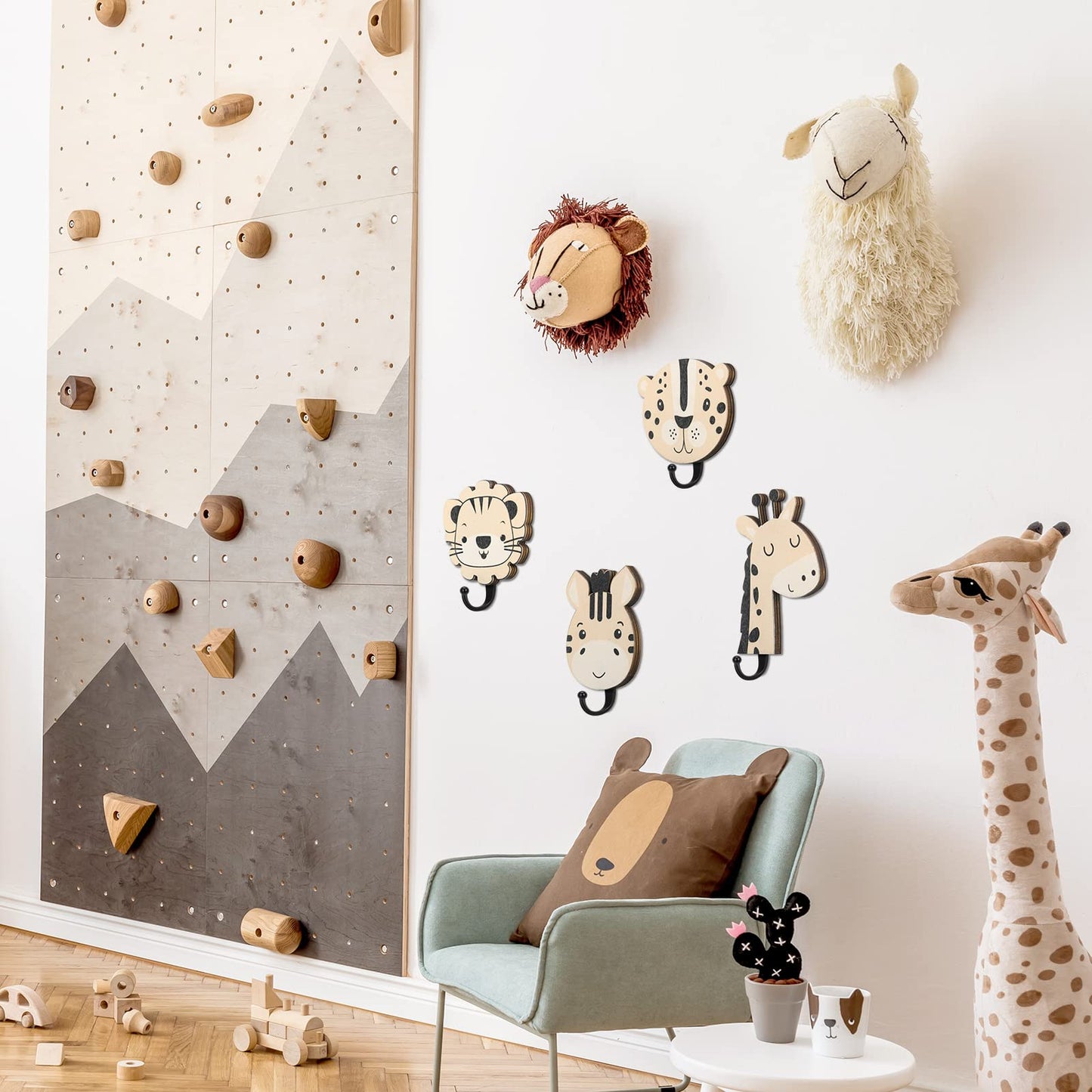 Qunclay 4 Pcs Decorative Wall Hooks Kids Wooden Baby Nursery Hooks Cute Safari Animal Construction Vehicle Towel Hanger for Childs Nursery Bathroom Bedroom Home Decor(Safari Animal)