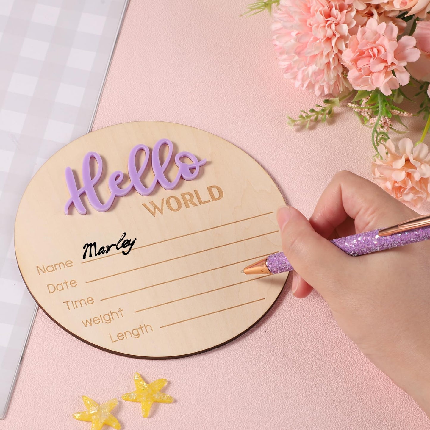 Newborn Announcement Sign, 5.9in Wooden Hello World Sign Baby Welcome Sign Birth Baby Name Plaques for Newborn Boys and Girls Photo Props Baby Shower Hospital Nursery (Light Purple)