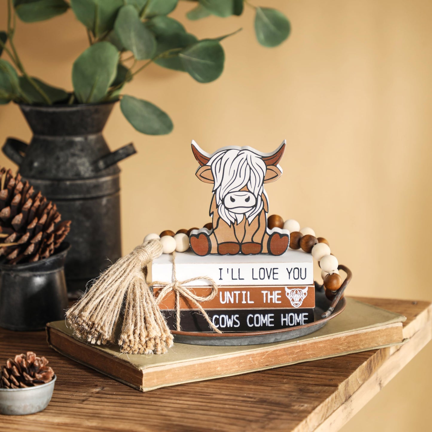 5PCS Highland Cow Decor, Farmhouse Tiered Tray Decor, Wooden Book Stacks Rustic Table Centerpiece for Home Room Mantle Shelf
