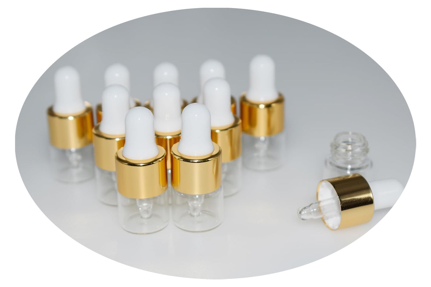 Hustar Small Dropper Bottle, 10pcs 1ml Mini Sample Dropper Bottles Mini Makeup Containers for Travel Liquids Tiny Glass