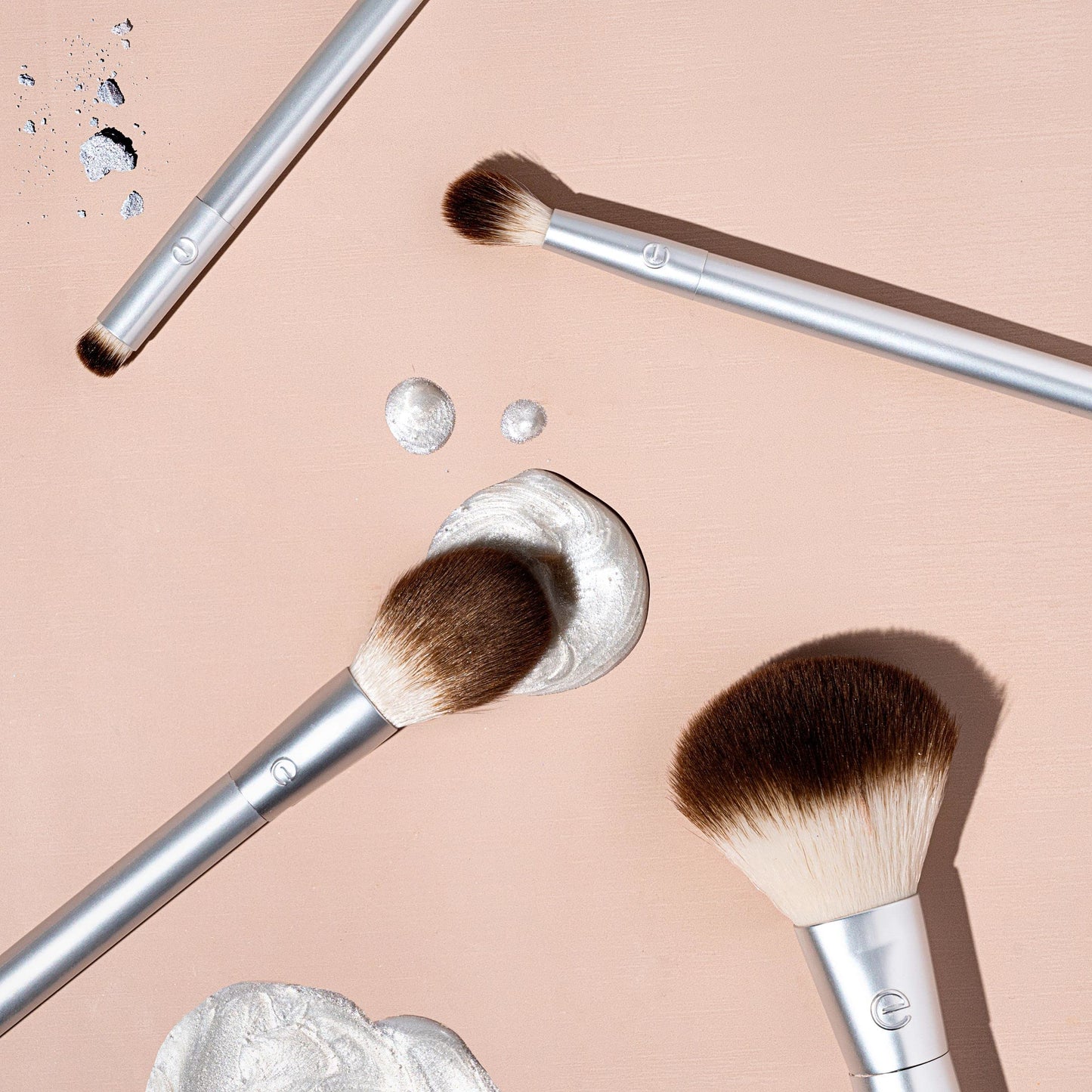 EcoTools Precious Metals Cheek & Eye Highlight Makeup Brush Kit, for Eyeshadow, Blush, & Powder Products, Eco Friendly, Cruelty Free Face Brushes, Recycled Aluminum, Chrome, 4 Piece Set
